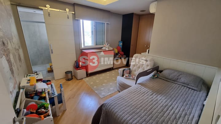 Apartamento à venda com 4 quartos, 194m² - Foto 18