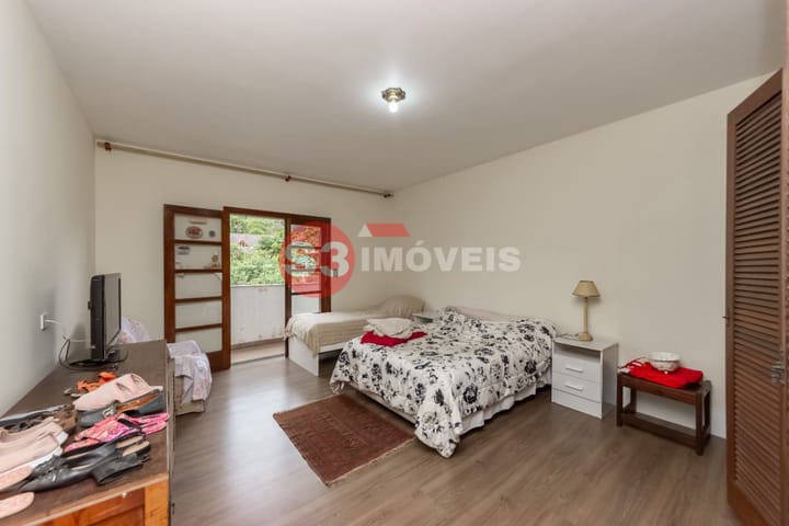 Casa à venda com 3 quartos, 700m² - Foto 31