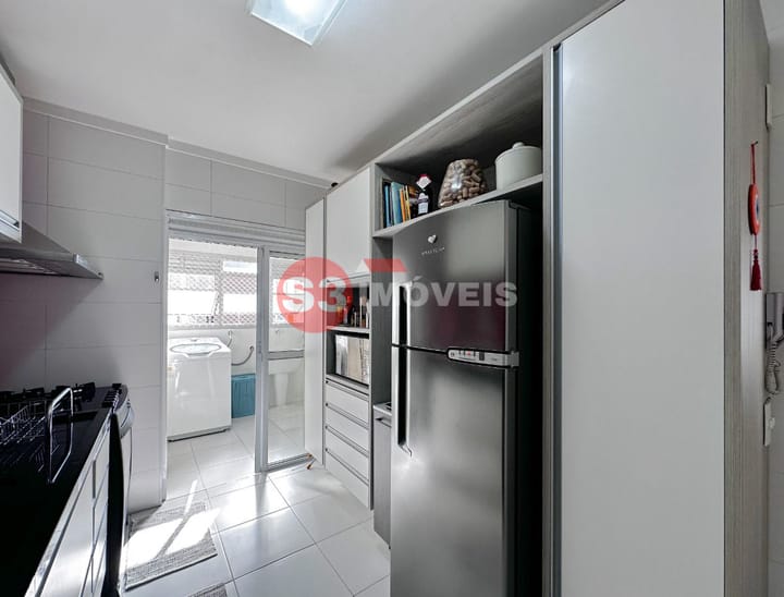 Apartamento à venda com 2 quartos, 71m² - Foto 35