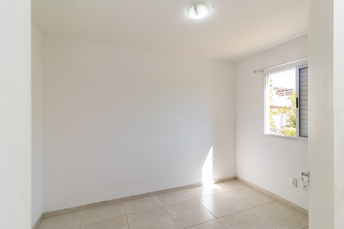 Apartamento à venda com 2 quartos, 57m² - Foto 12