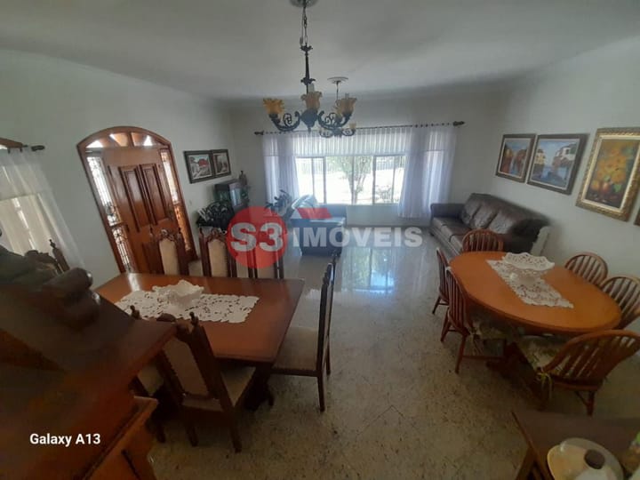 Casa à venda com 5 quartos, 219m² - Foto 14