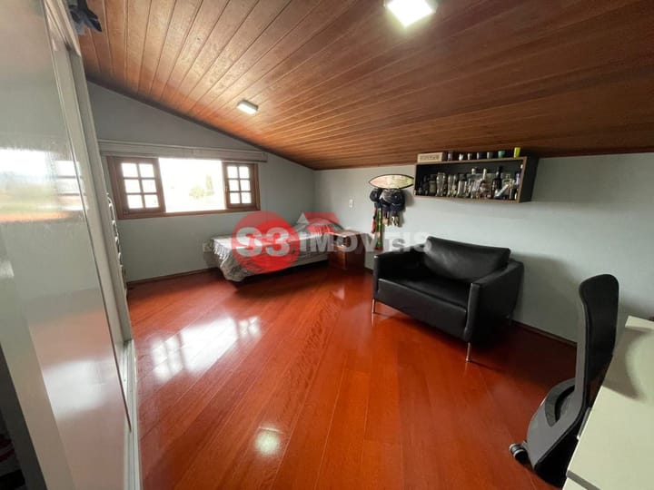 Casa à venda com 3 quartos, 285m² - Foto 8