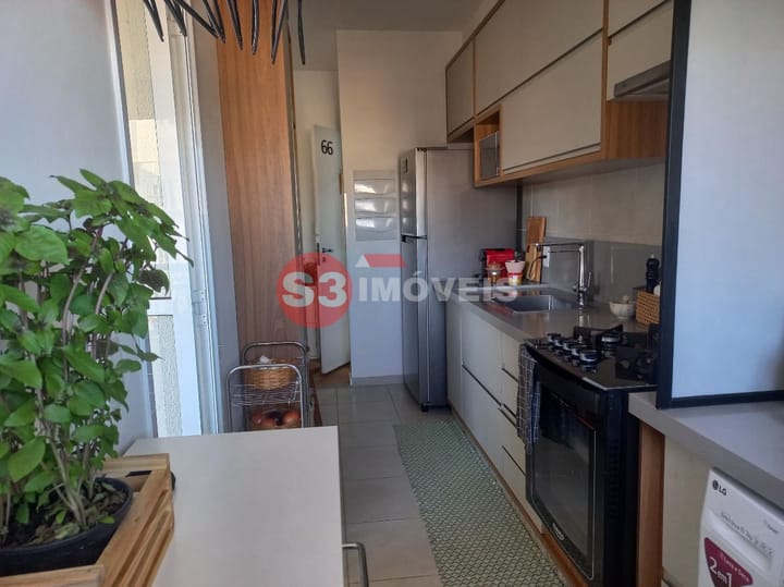 Apartamento à venda com 2 quartos, 76m² - Foto 47