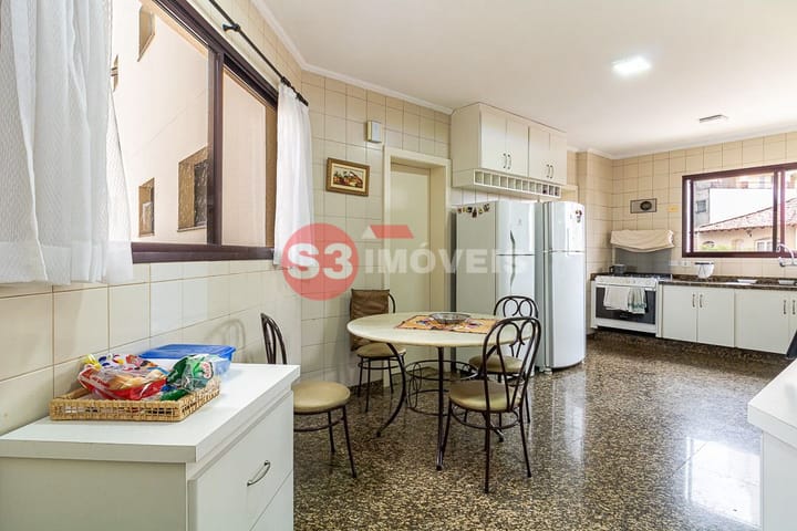 Apartamento à venda com 4 quartos, 289m² - Foto 2