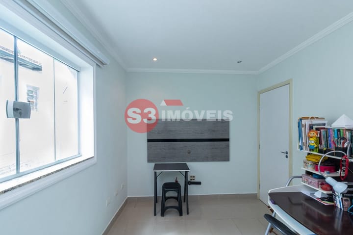 Casa à venda com 3 quartos, 168m² - Foto 14