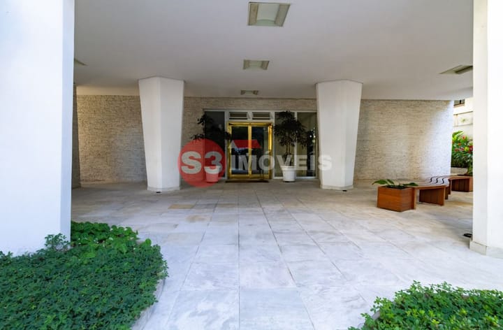 Apartamento à venda com 3 quartos, 230m² - Foto 18