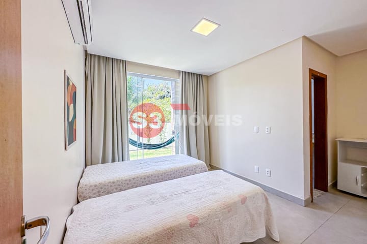 Casa de Condomínio à venda com 4 quartos, 330m² - Foto 12