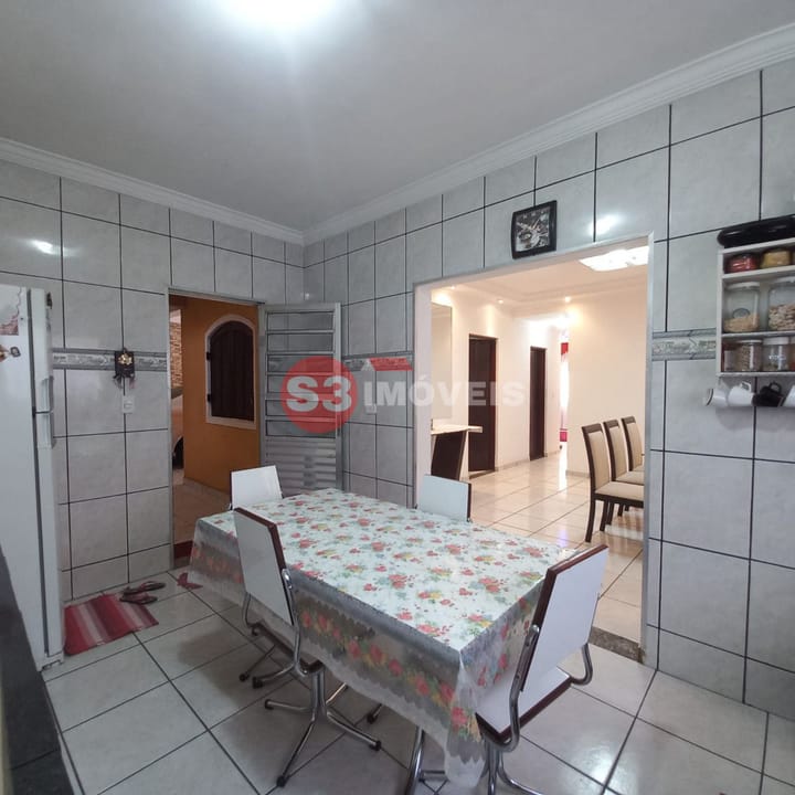 Casa à venda com 5 quartos, 336m² - Foto 35