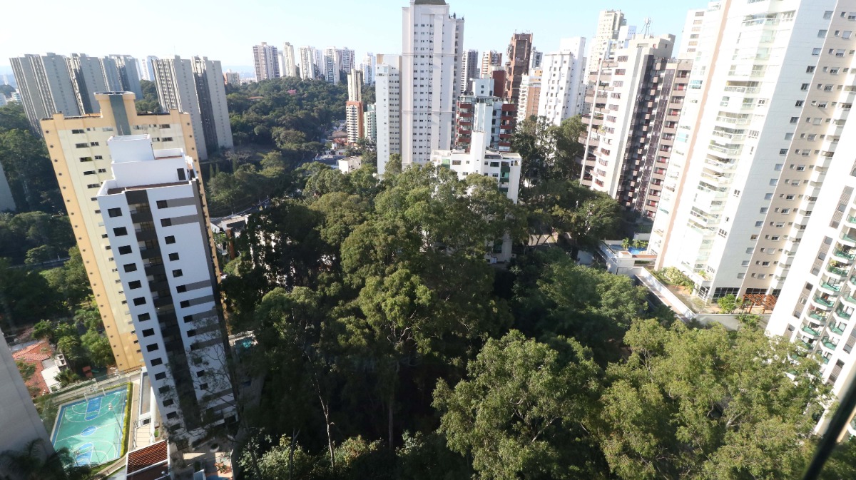 Apartamento à venda com 4 quartos, 226m² - Foto 12