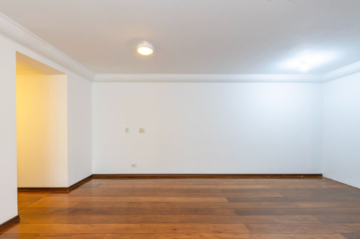 Apartamento à venda com 3 quartos, 150m² - Foto 8