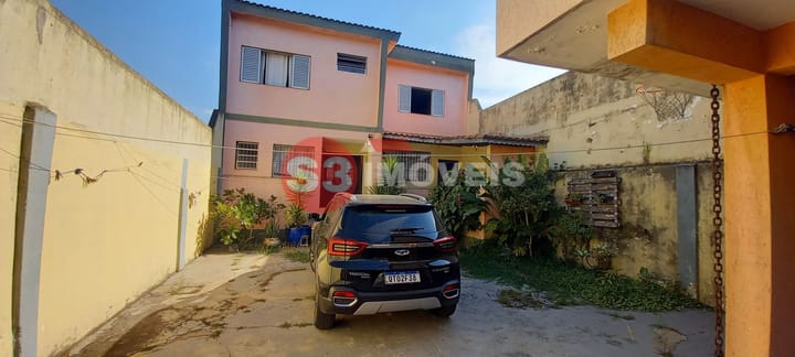 Casa à venda com 3 quartos, 270m² - Foto 1