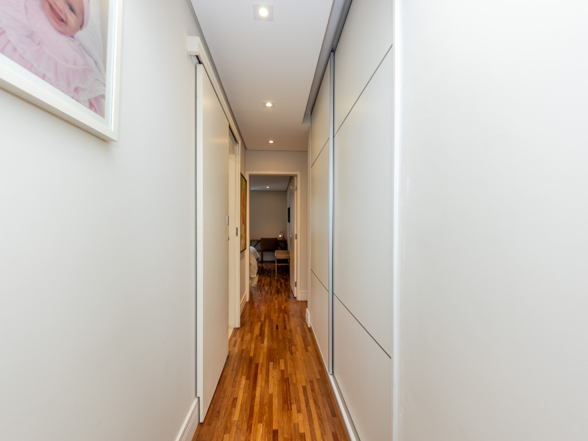 Apartamento à venda com 3 quartos, 141m² - Foto 13