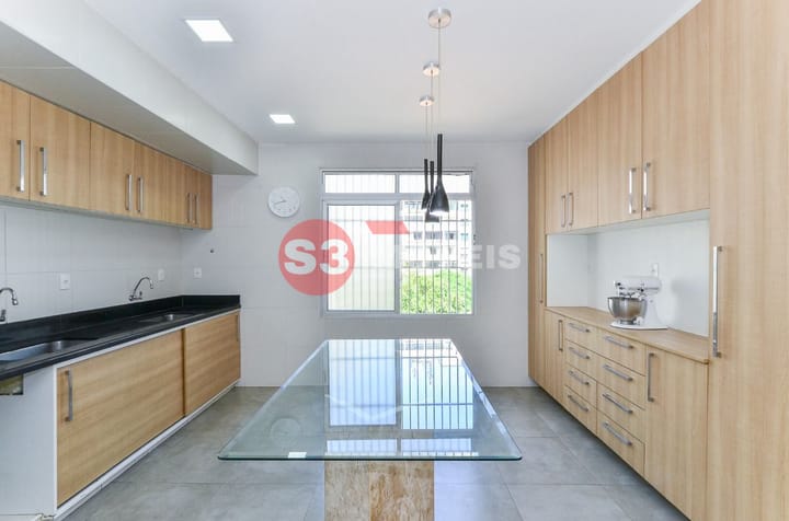 Apartamento à venda com 3 quartos, 191m² - Foto 12