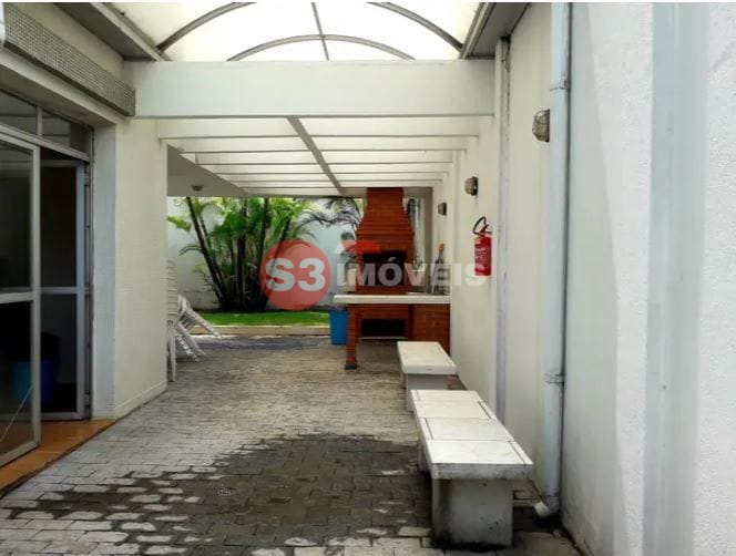 Apartamento à venda com 2 quartos, 72m² - Foto 30