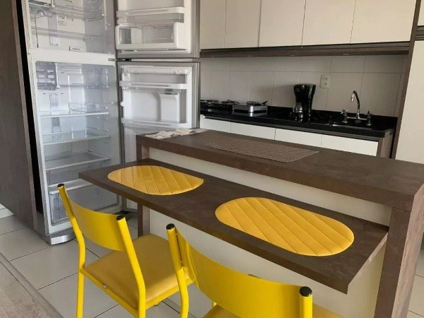 Apartamento à venda com 2 quartos, 62m² - Foto 2