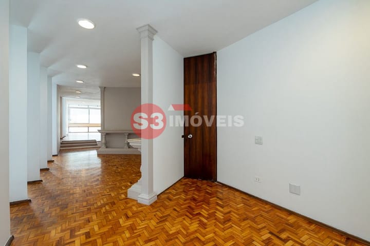 Apartamento à venda com 3 quartos, 200m² - Foto 13