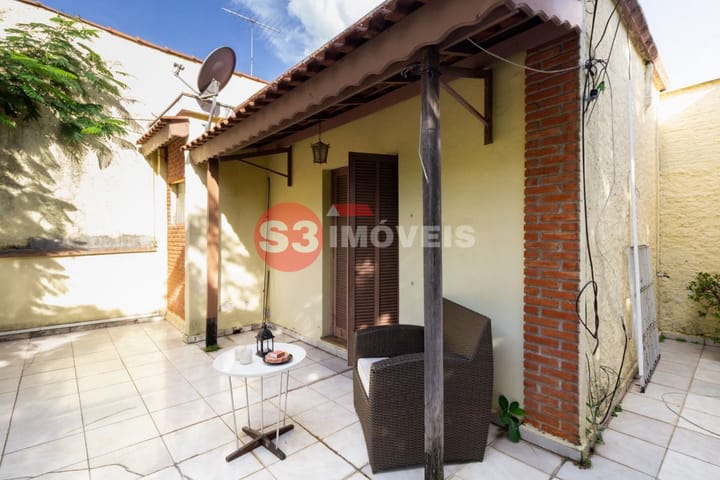 Casa à venda com 3 quartos, 232m² - Foto 33