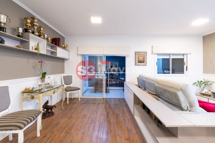 Apartamento à venda com 2 quartos, 91m² - Foto 2