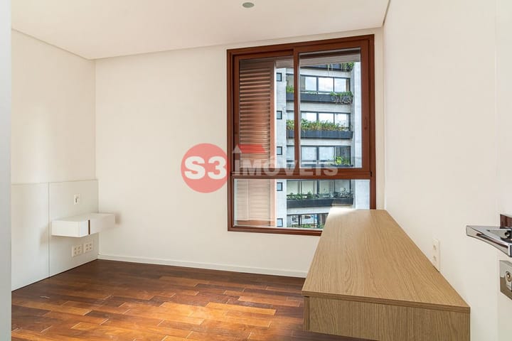 Apartamento à venda com 3 quartos, 170m² - Foto 16