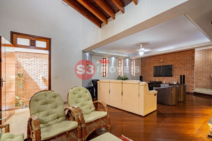 Casa à venda com 3 quartos, 250m² - Foto 5