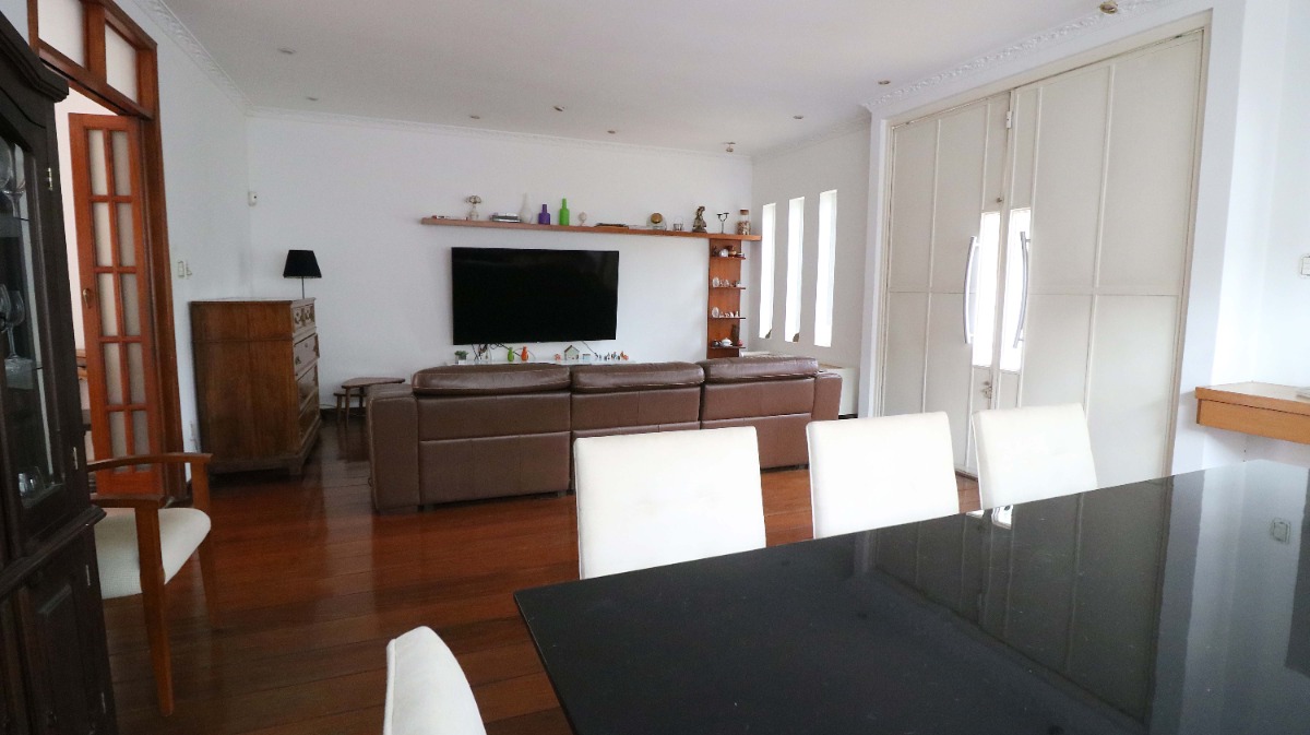 Casa à venda com 4 quartos, 350m² - Foto 7