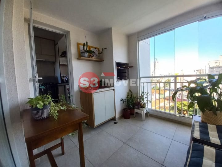 Apartamento à venda com 2 quartos, 76m² - Foto 1