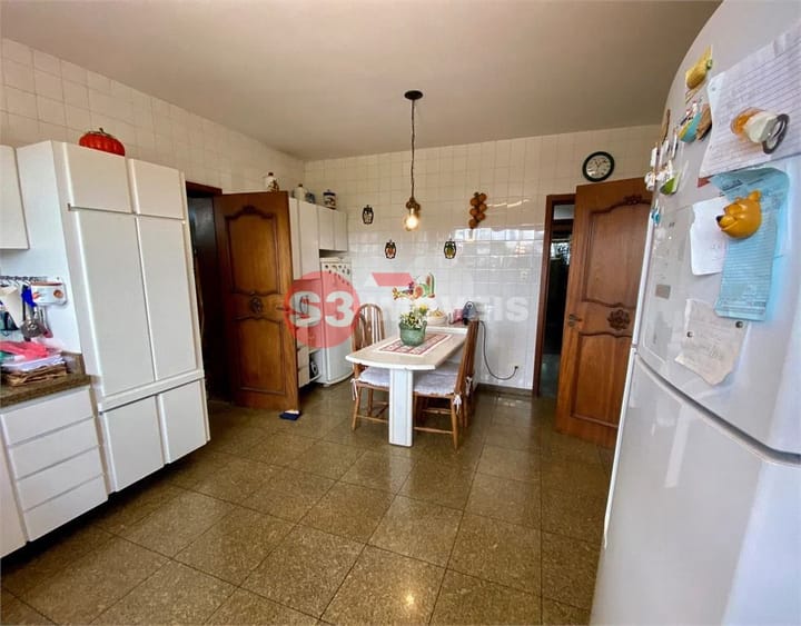 Casa à venda com 4 quartos, 280m² - Foto 13