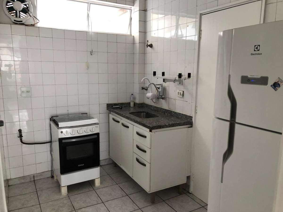 Apartamento à venda com 2 quartos, 80m² - Foto 1