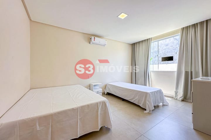 Casa de Condomínio à venda com 4 quartos, 330m² - Foto 13