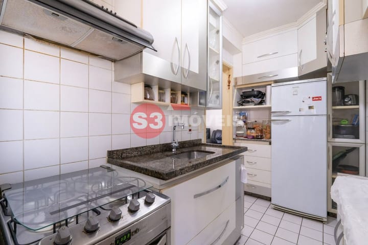 Apartamento à venda com 2 quartos, 49m² - Foto 15