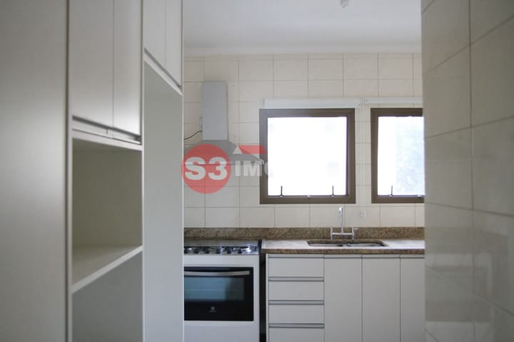 Apartamento à venda com 3 quartos, 243m² - Foto 19