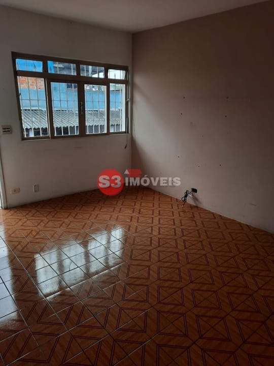 Casa à venda com 5 quartos, 200m² - Foto 2