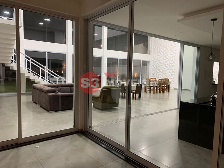 Casa à venda com 4 quartos, 580m² - Foto 5