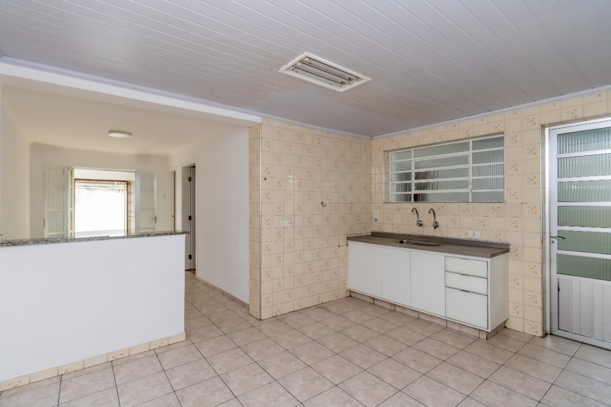 Casa à venda com 4 quartos, 150m² - Foto 4