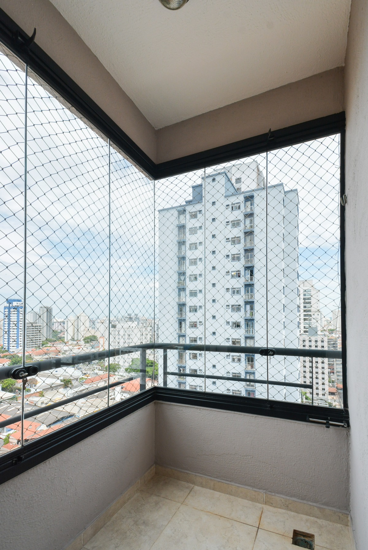 Apartamento à venda com 3 quartos, 87m² - Foto 27