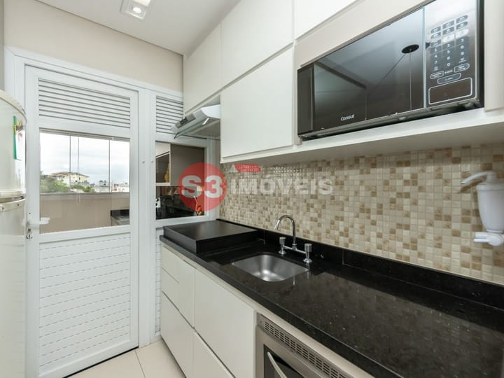 Apartamento à venda com 1 quarto, 42m² - Foto 7