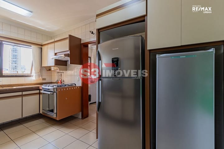 Apartamento à venda com 4 quartos, 250m² - Foto 34