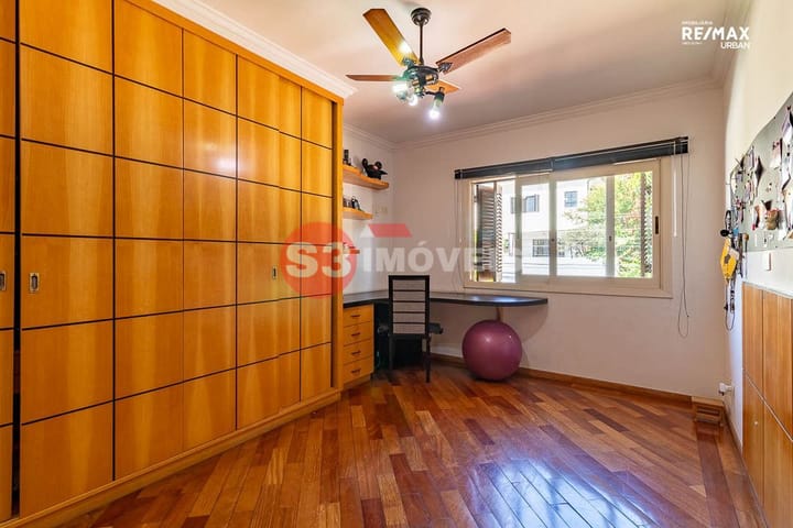 Casa à venda com 4 quartos, 348m² - Foto 25