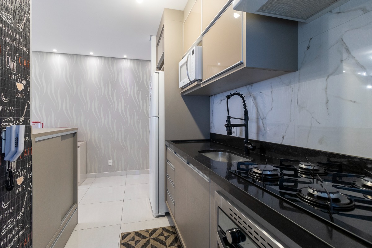 Apartamento à venda com 2 quartos, 65m² - Foto 10