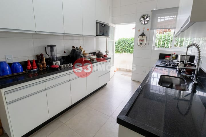 Casa à venda com 4 quartos, 500m² - Foto 44