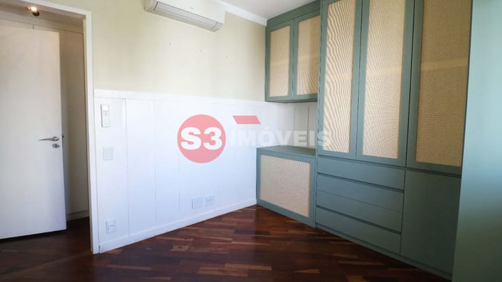 Apartamento à venda com 4 quartos, 191m² - Foto 28