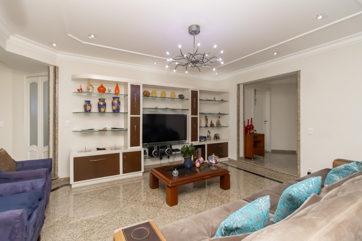 Apartamento à venda com 3 quartos, 158m² - Foto 8