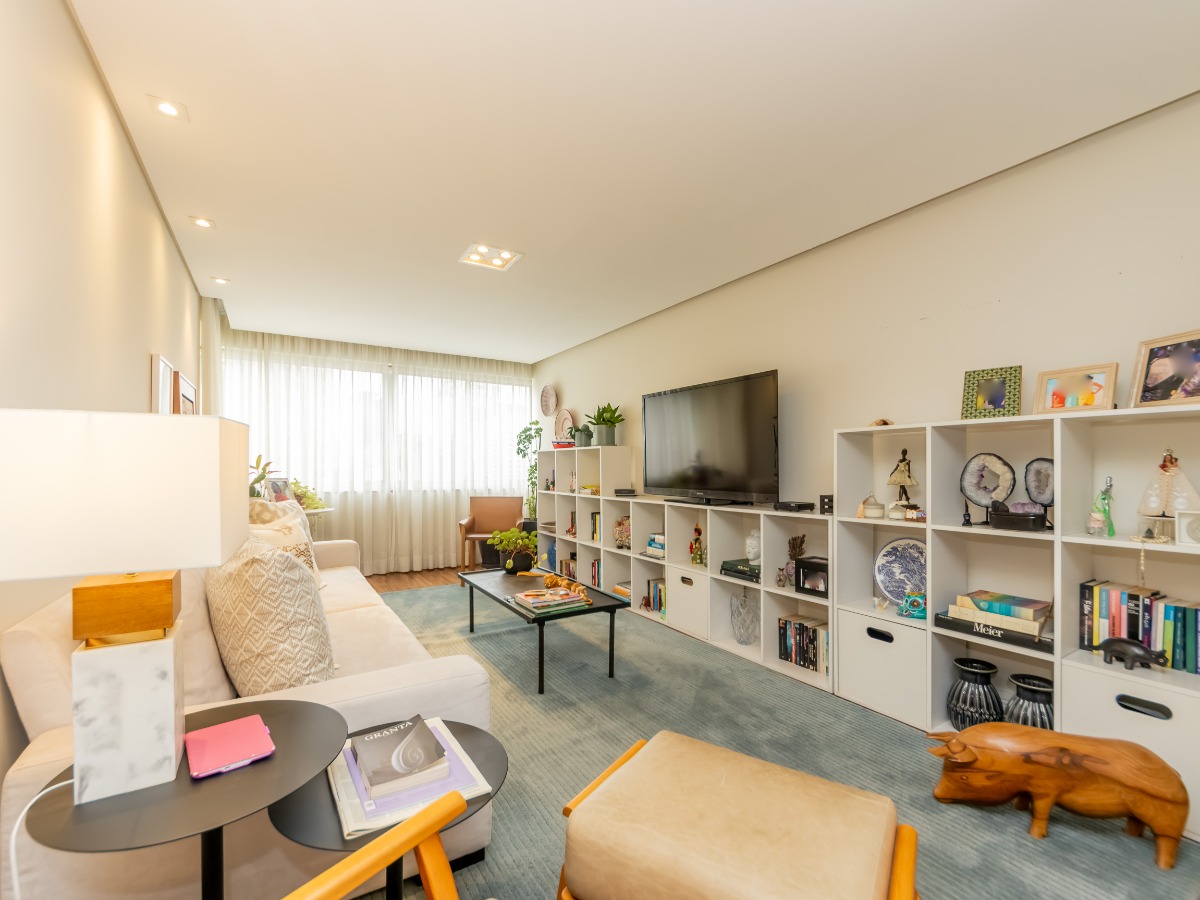 Apartamento à venda com 3 quartos, 141m² - Foto 3