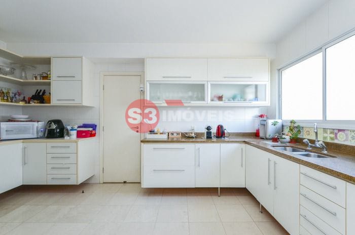 Apartamento à venda com 3 quartos, 202m² - Foto 34