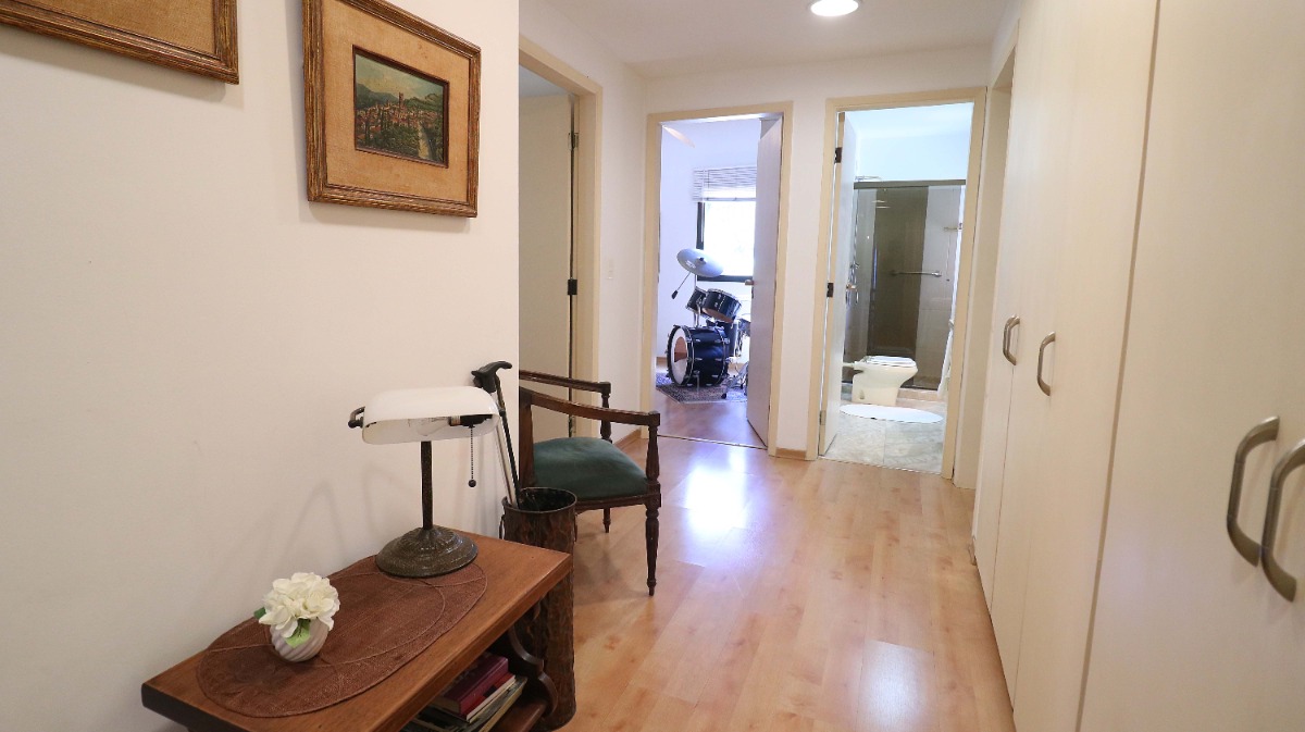 Apartamento à venda com 3 quartos, 200m² - Foto 15