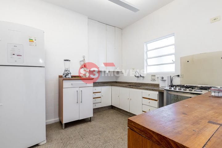 Apartamento à venda com 3 quartos, 144m² - Foto 17