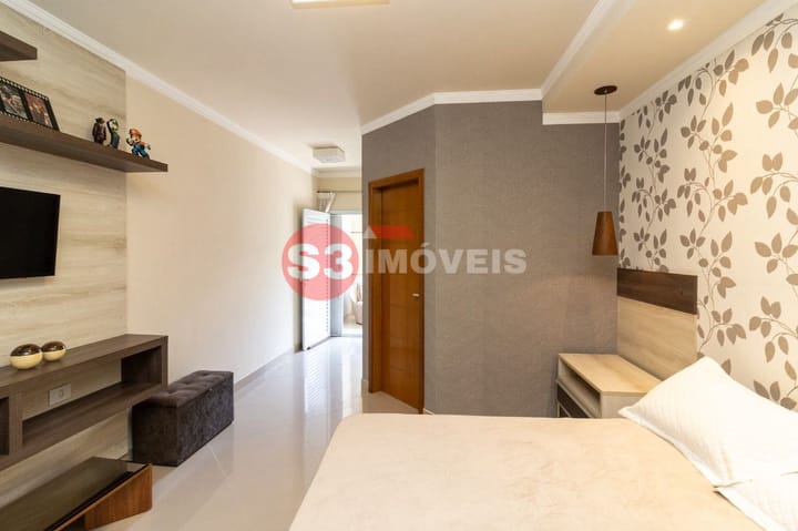 Casa à venda com 3 quartos, 240m² - Foto 14