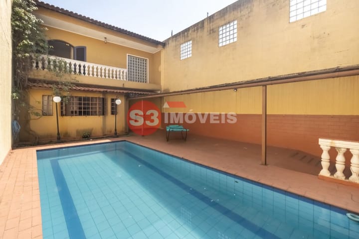 Casa à venda com 3 quartos, 380m² - Foto 2