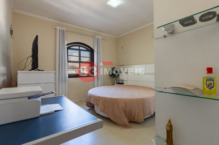 Casa à venda com 3 quartos, 180m² - Foto 38