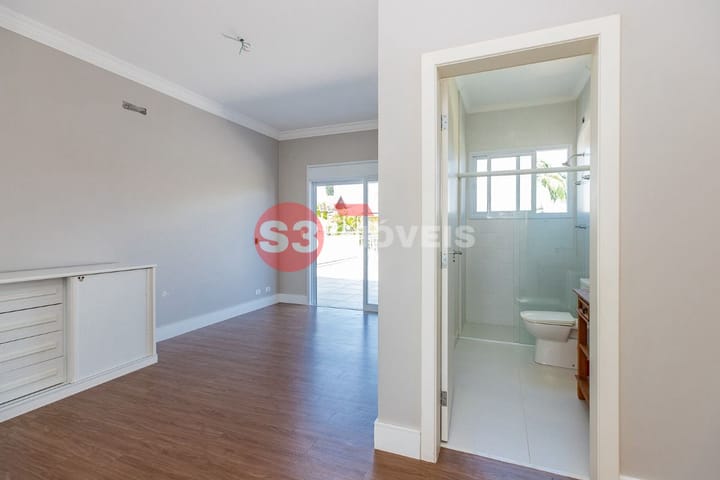 Casa à venda com 4 quartos, 900m² - Foto 19